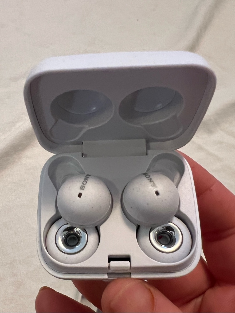 Sony White True Wireless Earbuds in Compact Charging Case